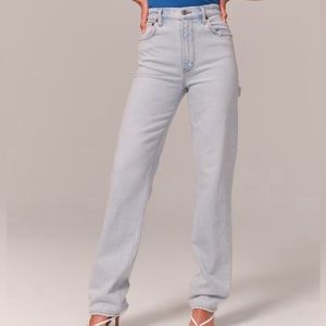 Abercrombie & Fitch Ultra High Rise 90s Straight Carpenter Jeans